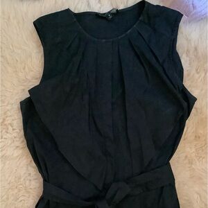 Lafayette 148 New York women’s black sleeveless top